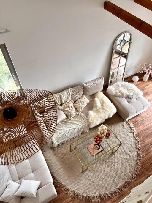 Bali Home Stylische Wohnung Mit Terrasse Schönefeld Exteriör bild