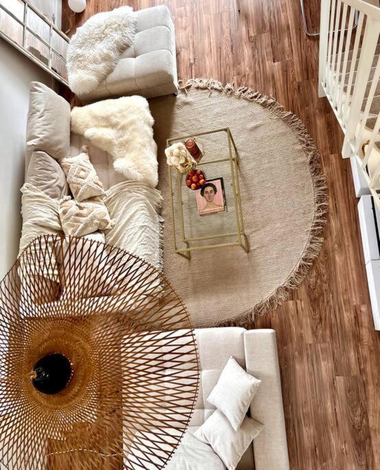 Bali Home Stylische Wohnung Mit Terrasse Schönefeld Exteriör bild