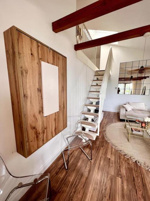 Bali Home Stylische Wohnung Mit Terrasse Schönefeld Exteriör bild