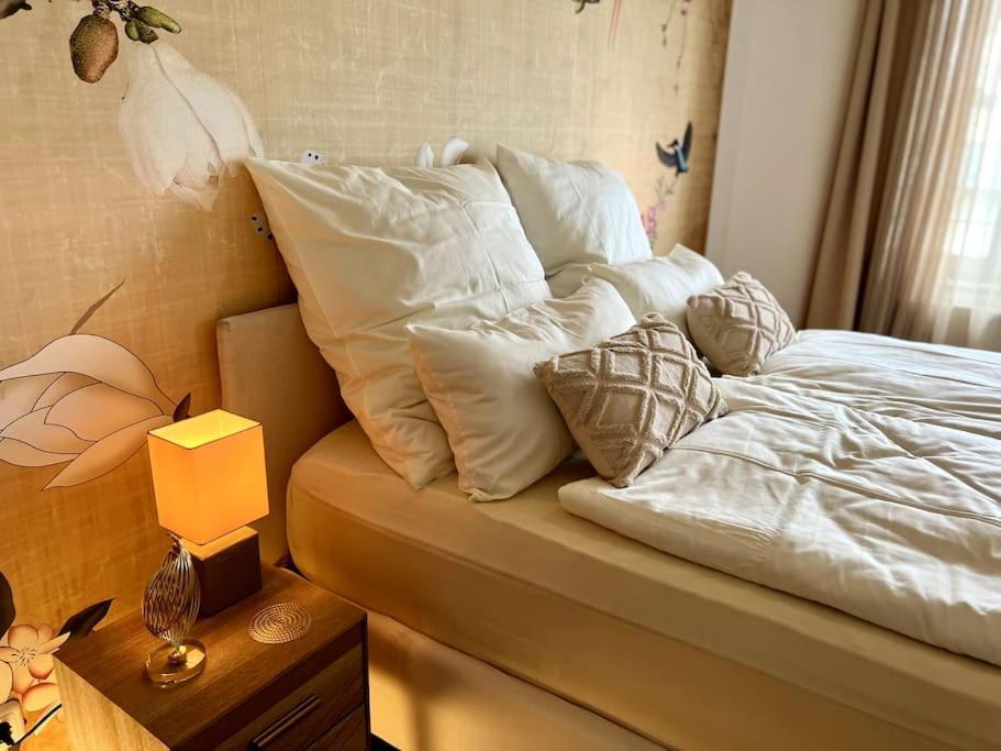 Bali Home Stylische Wohnung Mit Terrasse Schönefeld Exteriör bild